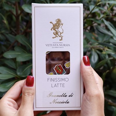 Tavoletta Cioccolato Finissimo Latte con Nocciole