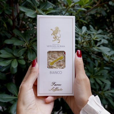 Tavoletta cioccolato bianco e farro soffiato